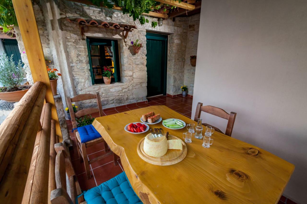 Aristidis'S Plouti Moires Exterior foto